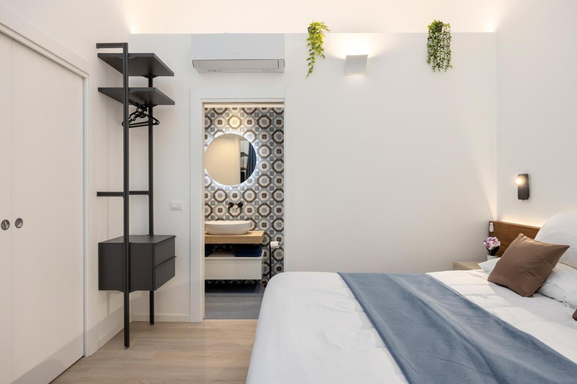 Roccella Apartment *